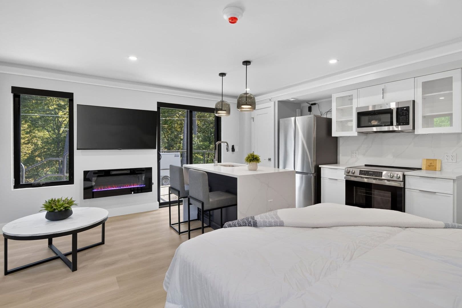 The Summit at 201 Oak Avenue 7 of 14