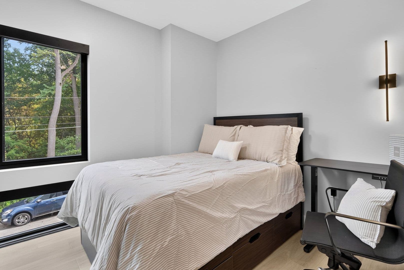 The Summit at 201 Oak Avenue 9 of 11