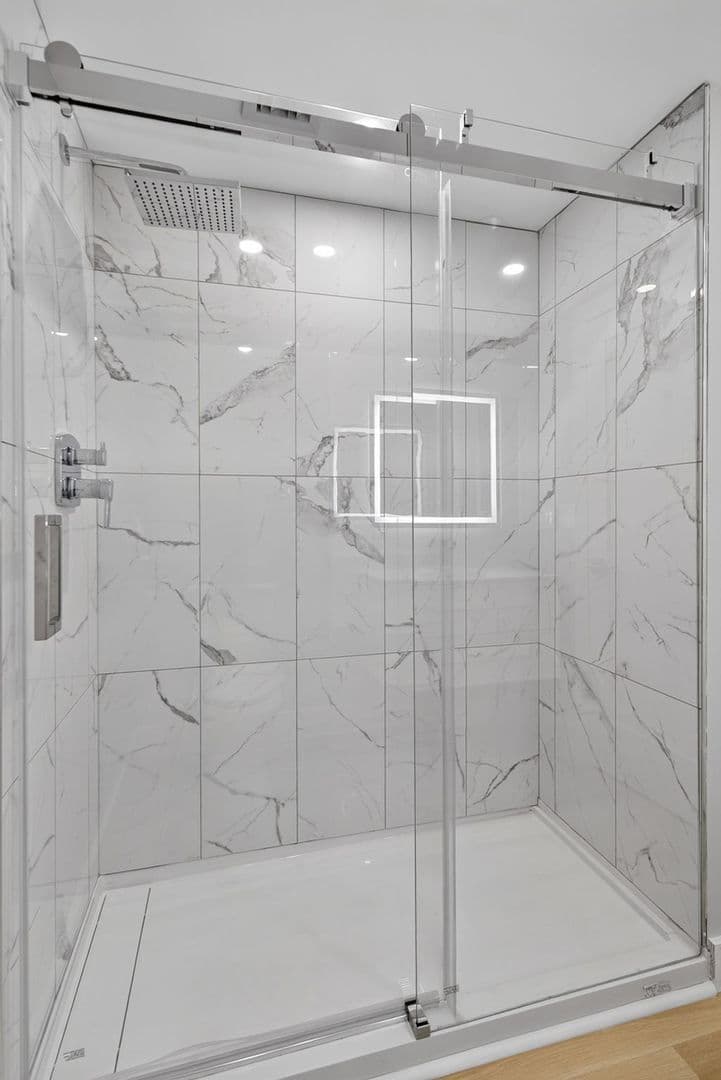 The Summit at 201 Oak Avenue 12 of 15