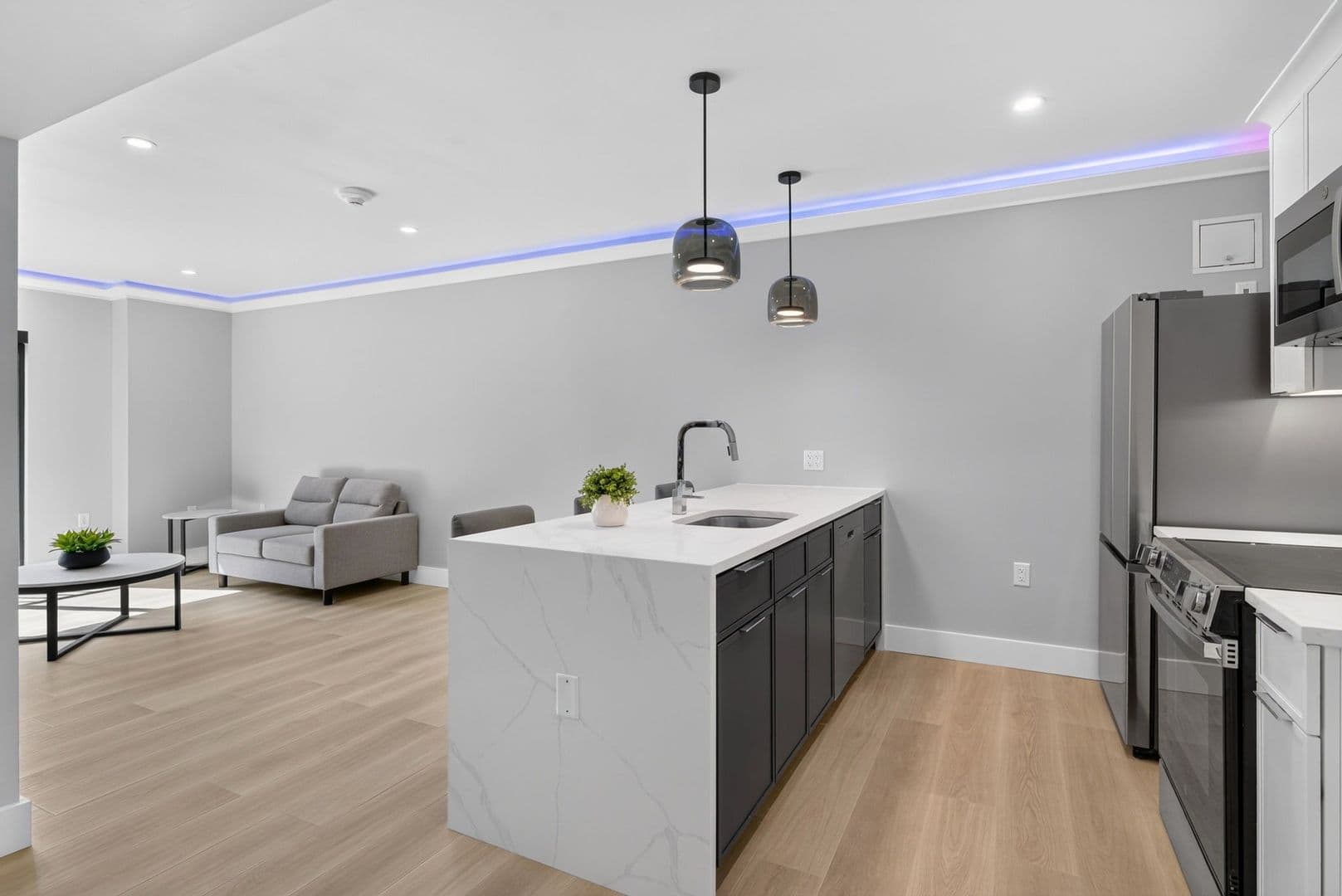 The Summit at 201 Oak Avenue 4 of 12