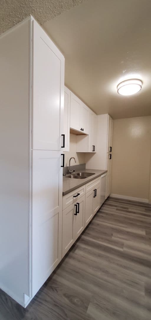 CASA COLIMA APARTMENTS 3 of 29