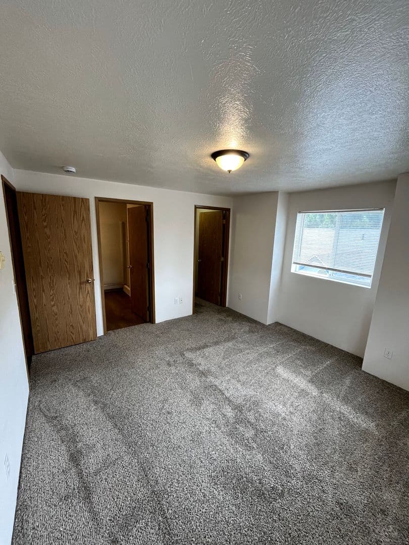 Beautiful 2 Bed 2 Bath Apartment - FIRST MONTH FREE!! 23 of 23