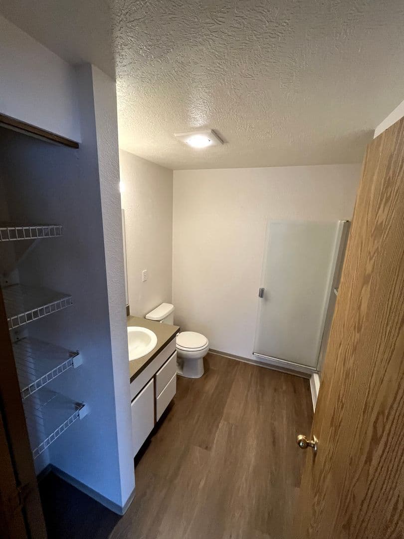 Beautiful 2 Bed 2 Bath Apartment - FIRST MONTH FREE!! 16 of 23