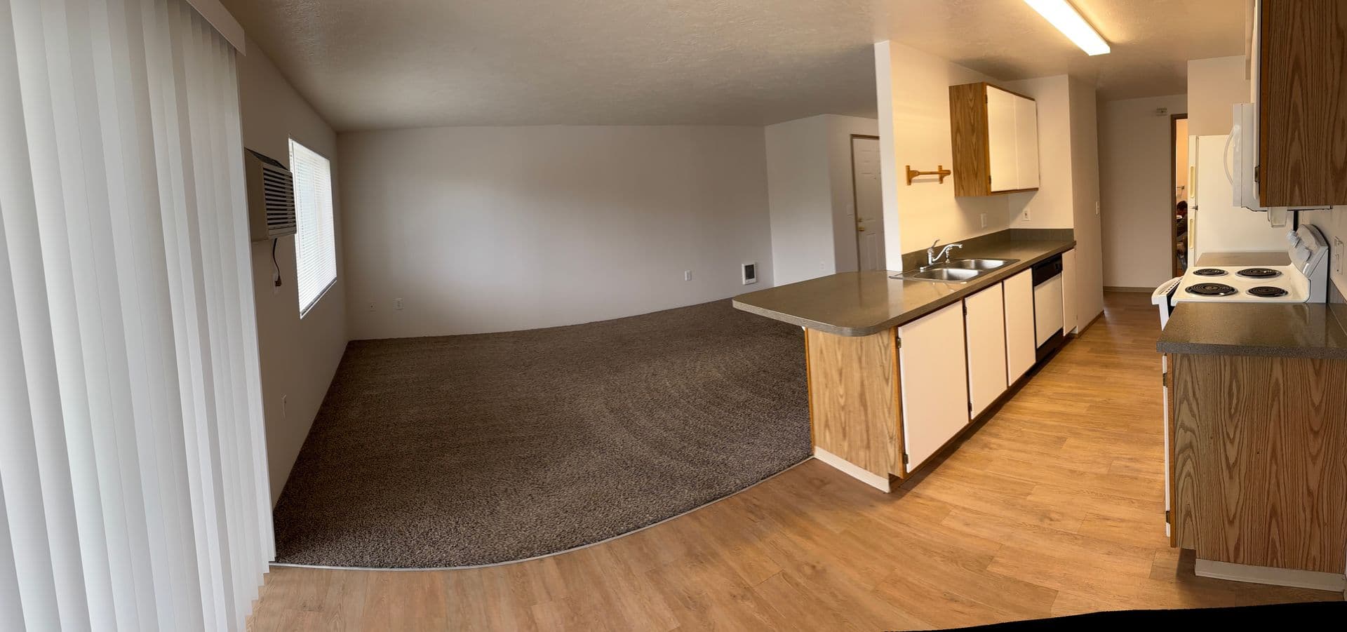 Beautiful 2 Bed 2 Bath Apartment - FIRST MONTH FREE!! 6 of 16