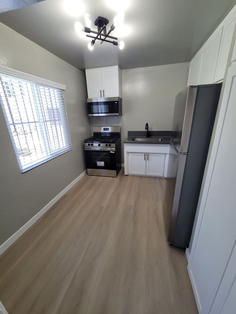 4066 Coco Ave Properties LLC 2 of 8