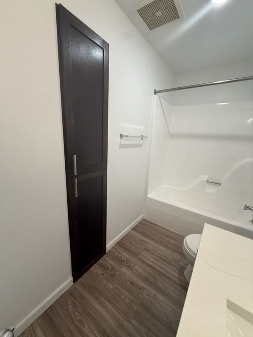 Harney Eleven Lofts 6 of 11