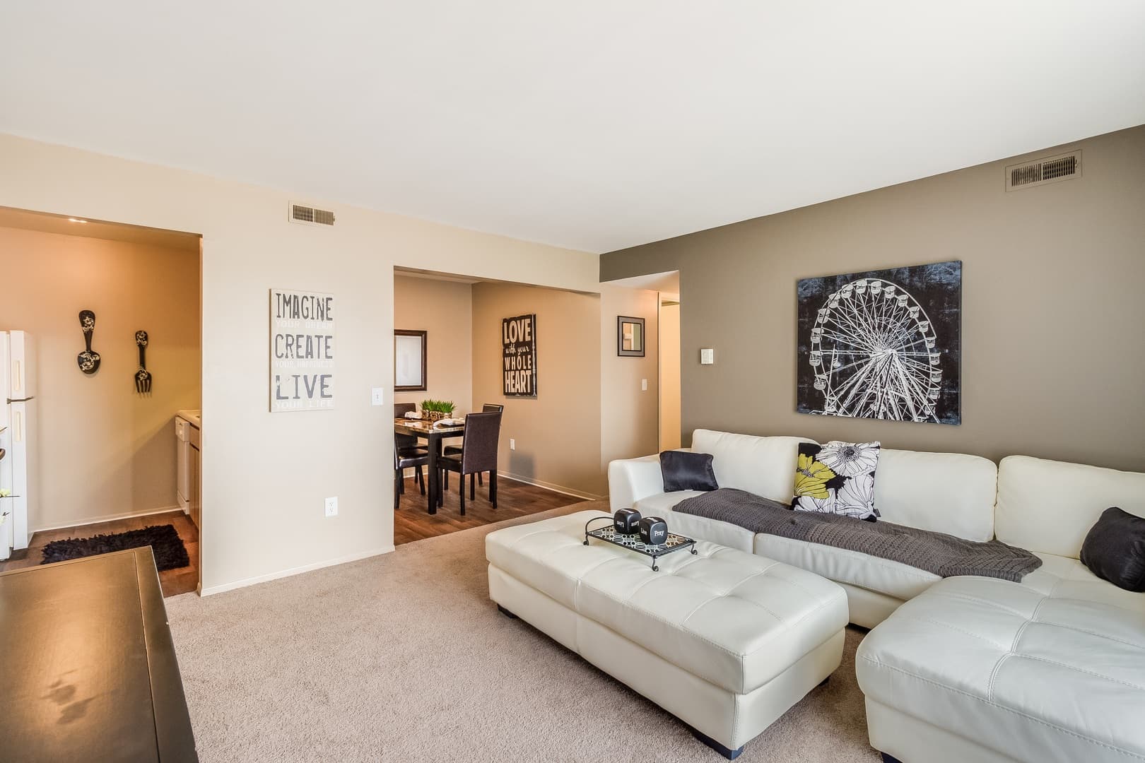 Drakeshire Apartments (Suzanne Apartments LLC) 10 of 69
