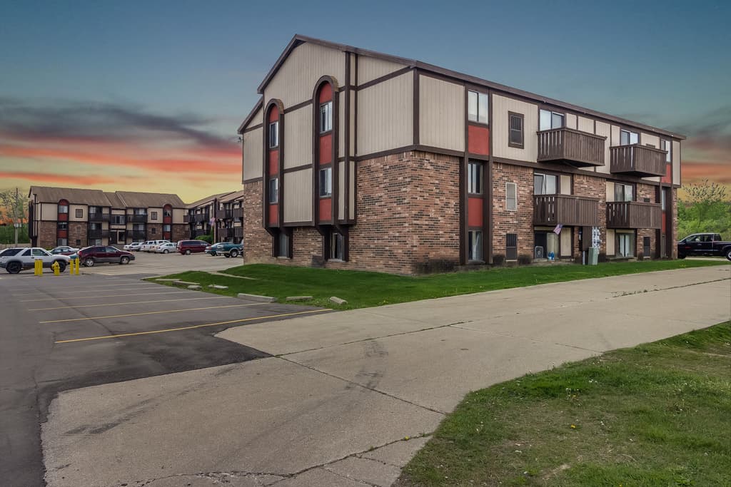 Drakeshire Apartments (Suzanne Apartments LLC) 68 of 69