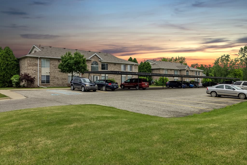 Looking Glass Meadows LLC 1 of 4