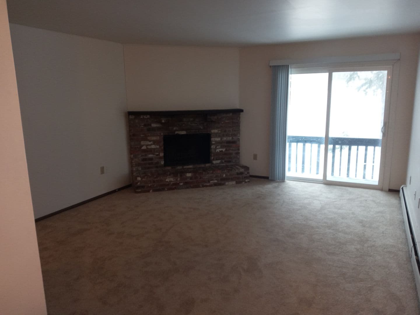 Woodview Village Apartments (Woodview Marquette LLC) 11 of 20