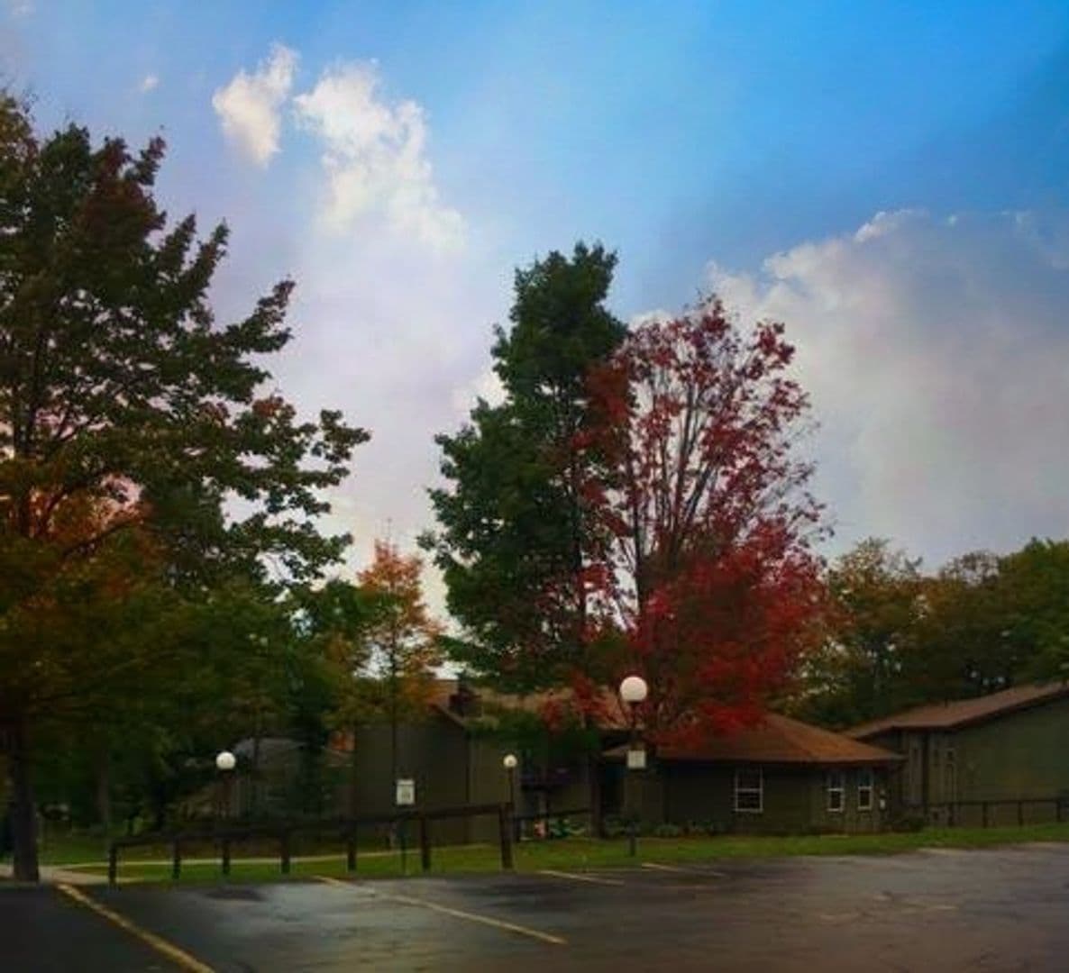 Woodview Village Apartments (Woodview Marquette LLC) 8 of 22