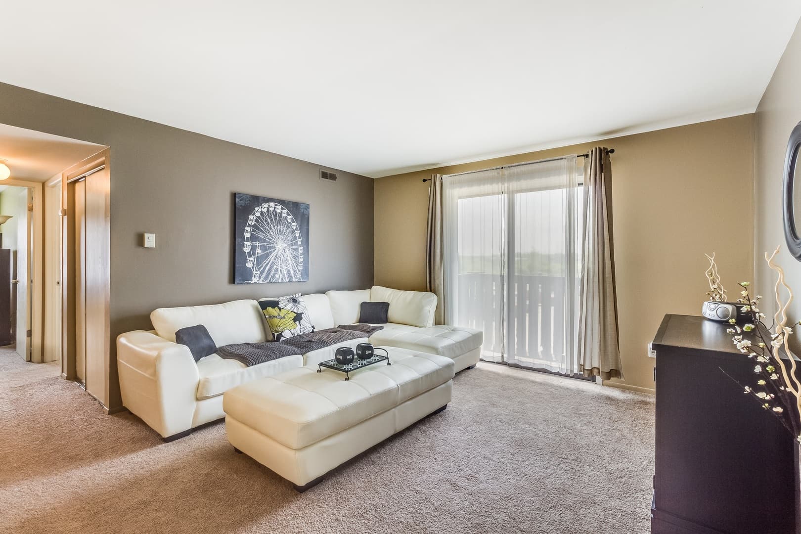Drakeshire Apartments (Suzanne Apartments LLC) 8 of 69