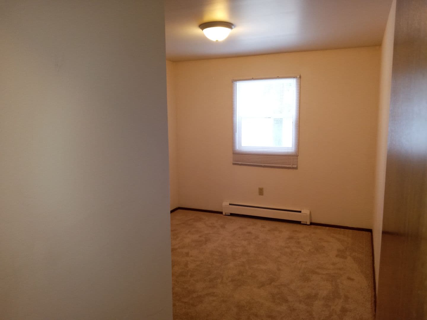 Woodview Village Apartments (Woodview Marquette LLC) 18 of 22