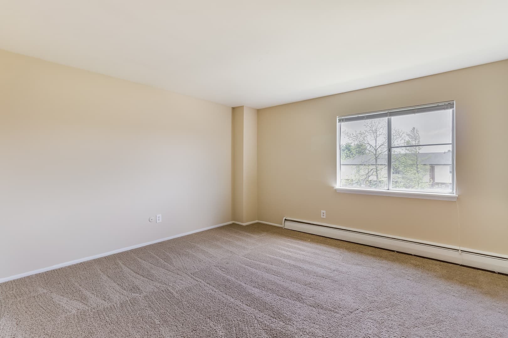 Drakeshire Apartments (Suzanne Apartments LLC) 39 of 69