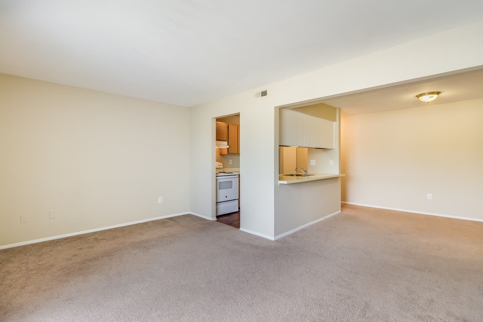 Drakeshire Apartments (Suzanne Apartments LLC) 58 of 69