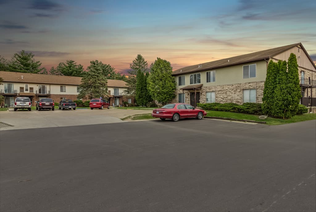 Drakeshire Apartments (Suzanne Apartments LLC) 69 of 69