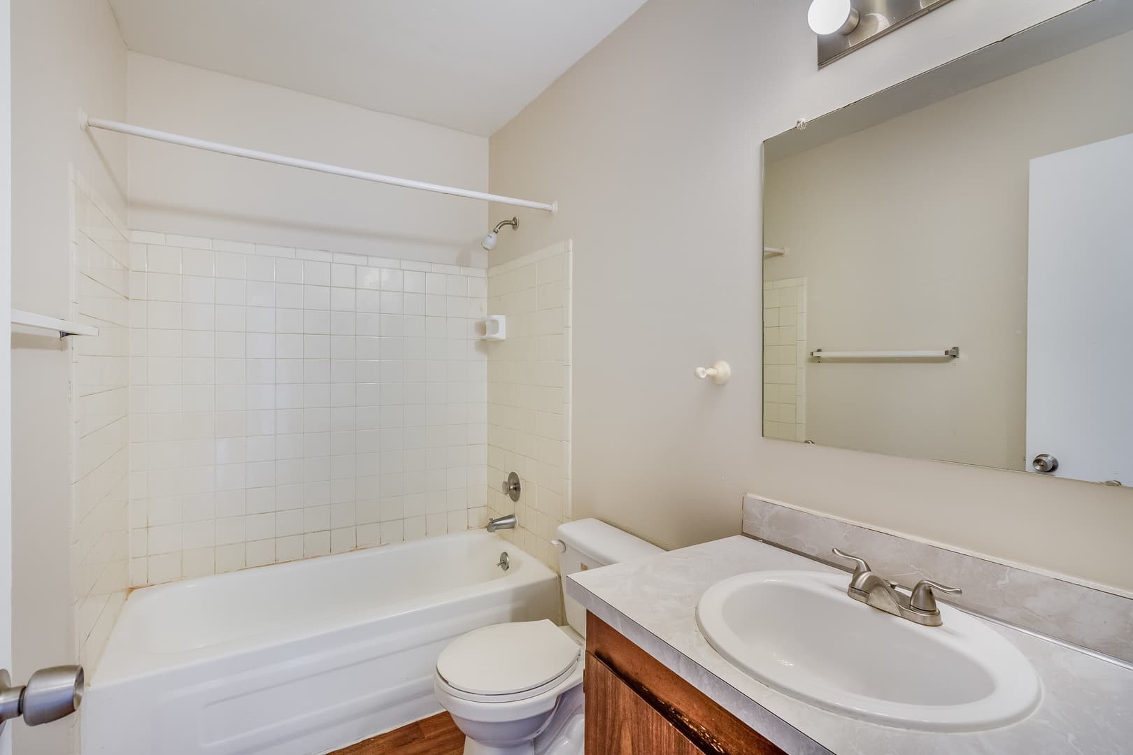 Drakeshire Apartments (Suzanne Apartments LLC) 22 of 69