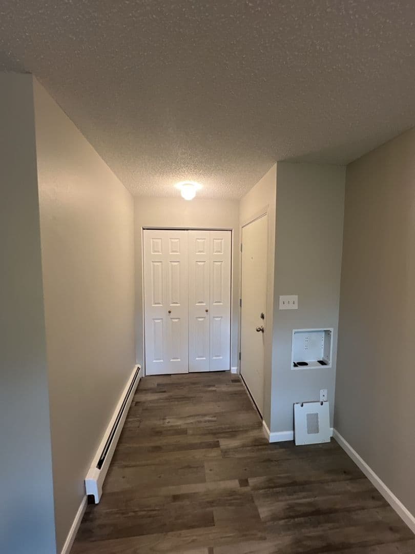 Grove Apartments 7 of 9
