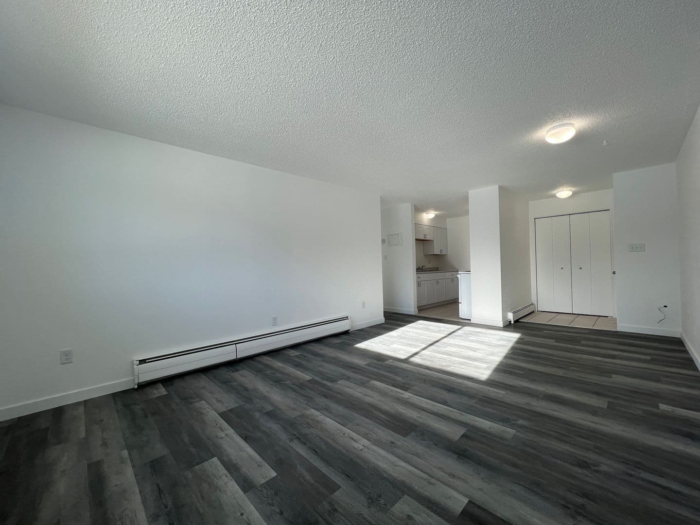 Grove Apartments 4 of 4