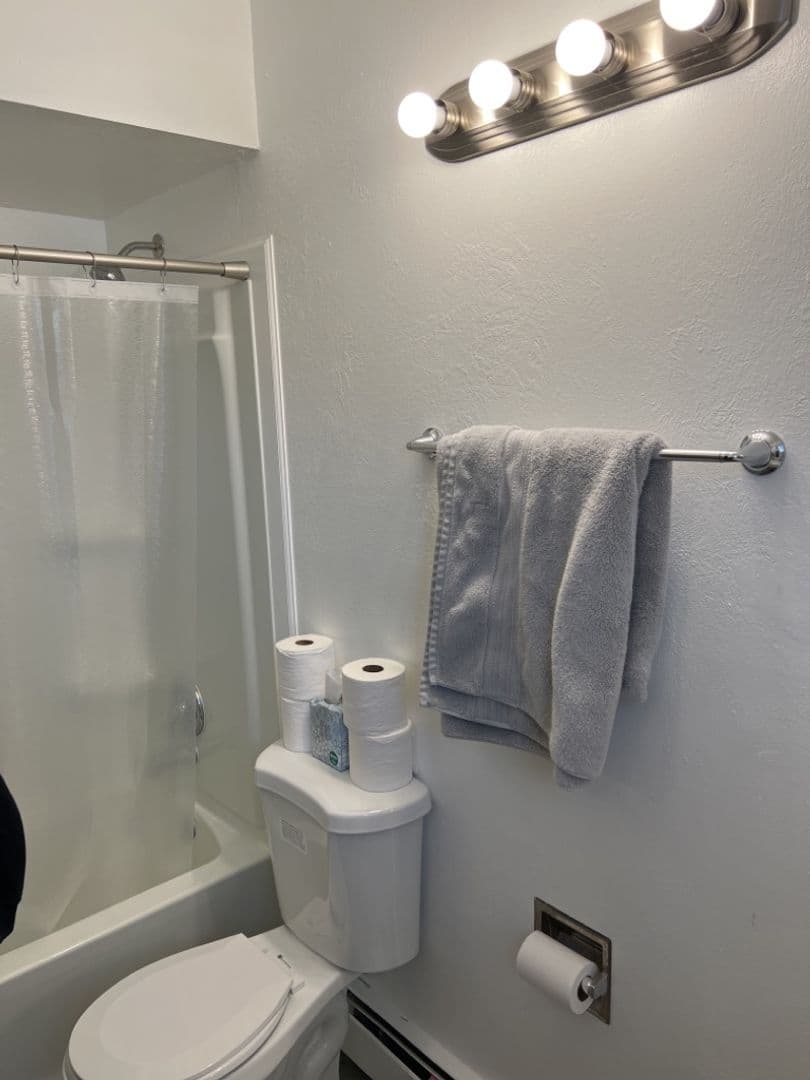 Grove Apartments 7 of 7
