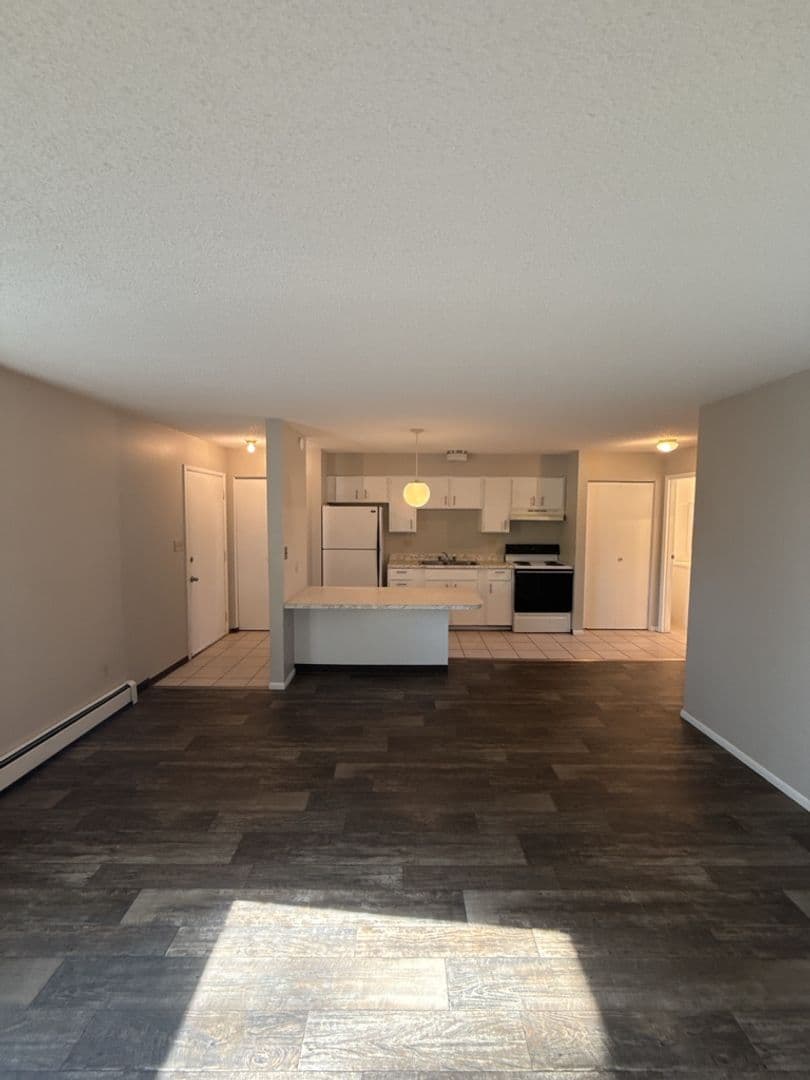 Grove Apartments 5 of 6
