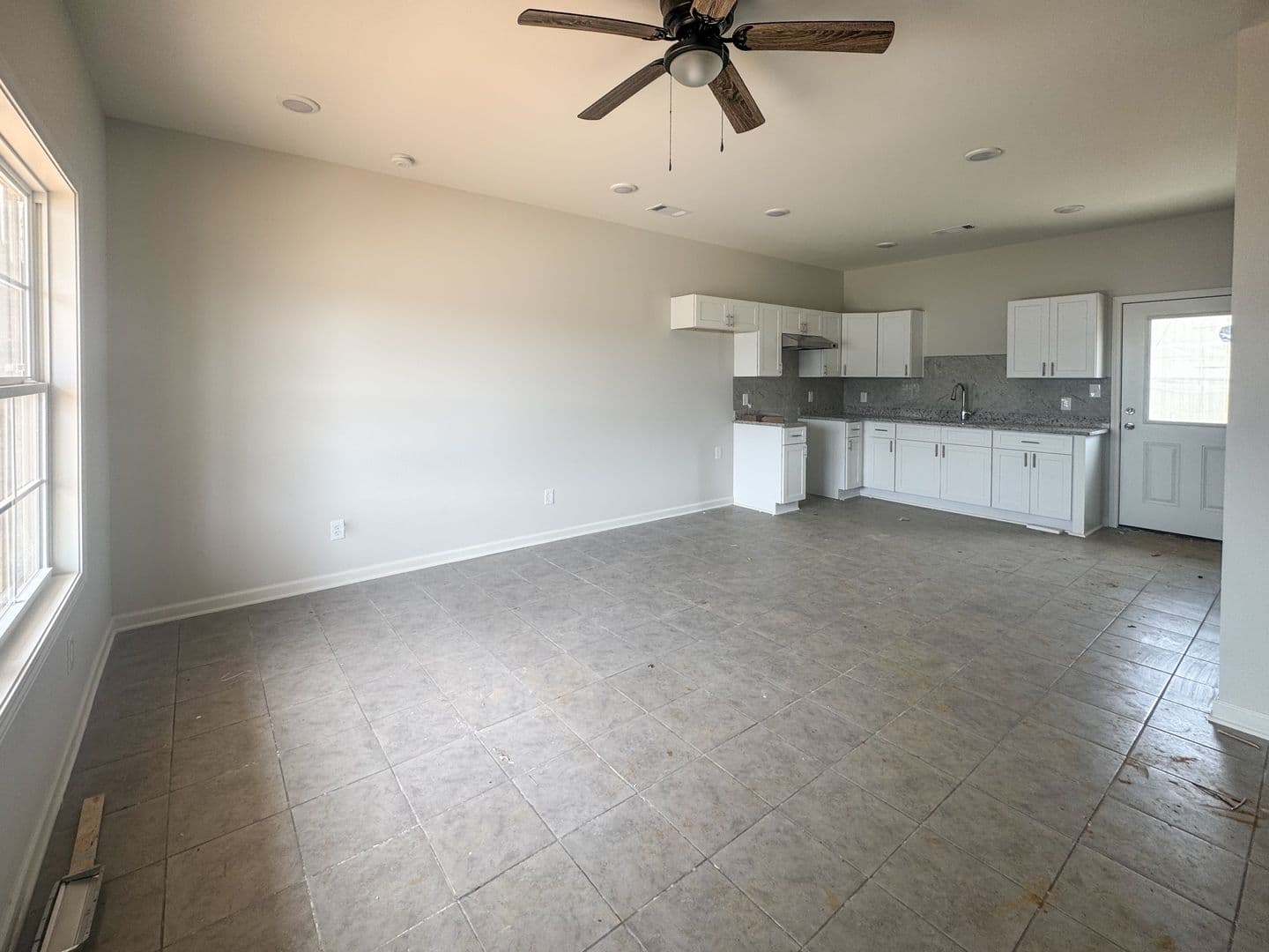 Recently Renovated 3 Bedroom 2 Bath Apartments for Rent! 2 of 7