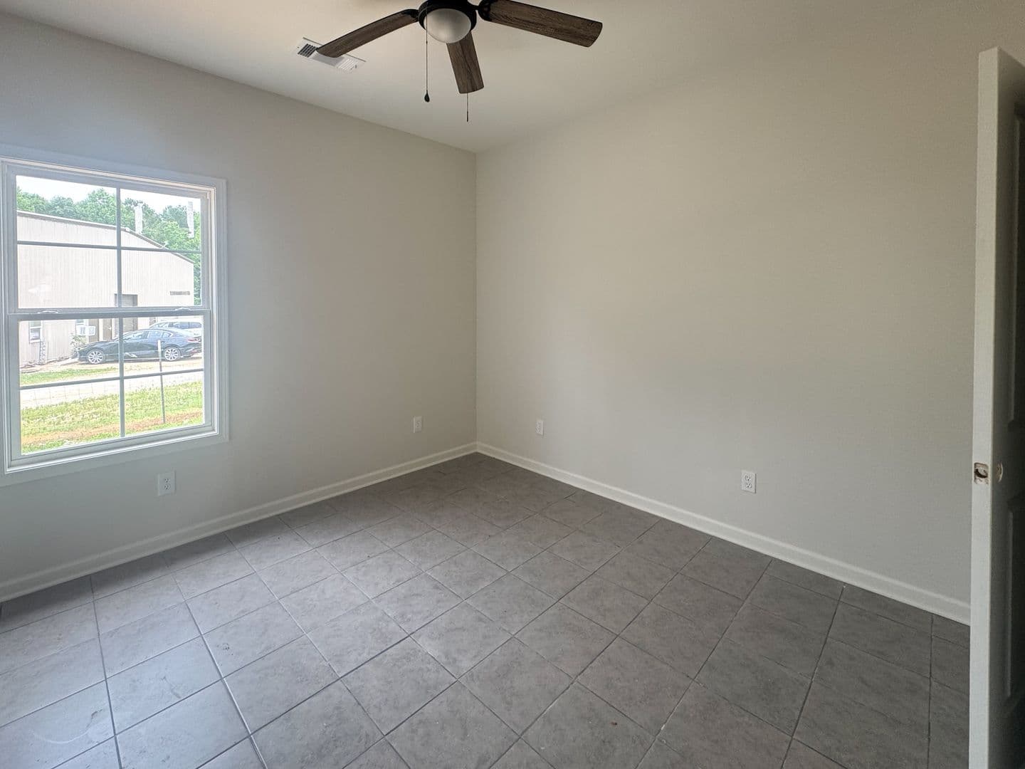 Recently Renovated 3 Bedroom 2 Bath Apartments for Rent! 5 of 7