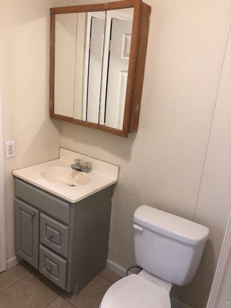 Recently Renovated 2 Bedroom 1 Bath Apartments for Rent! 7 of 9