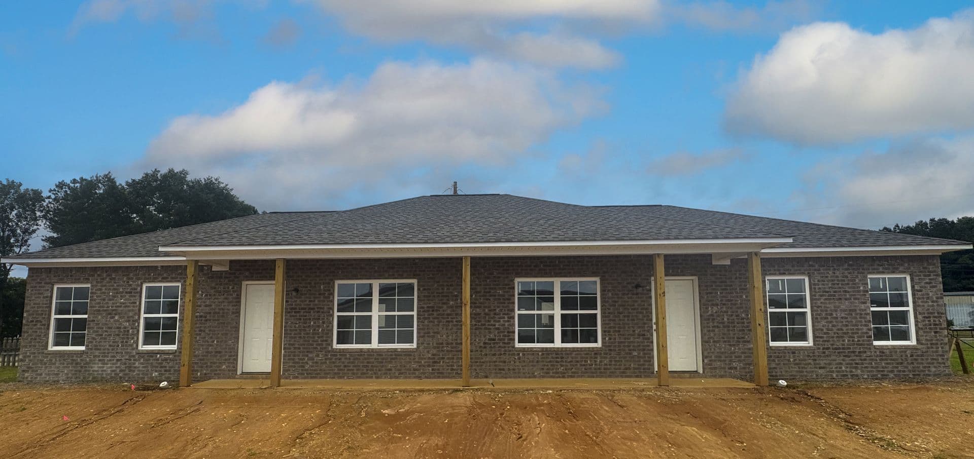 Recently Renovated 3 Bedroom 2 Bath Apartments for Rent! 1 of 7
