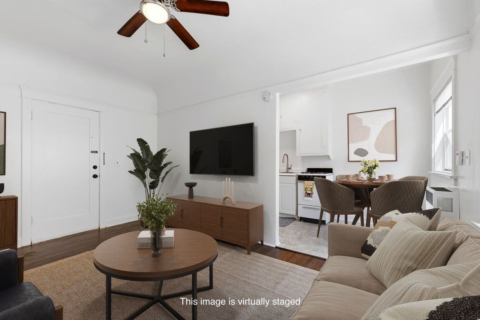 Melrose Apartments 4 of 15