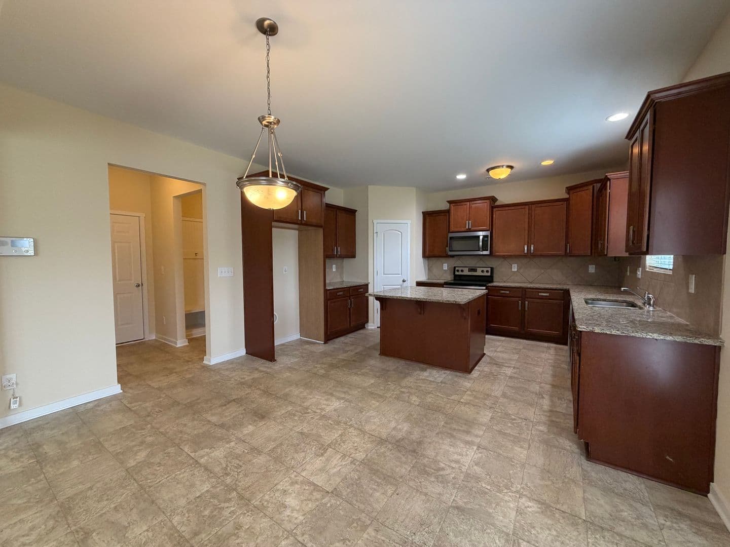 Shaw Avenue 1328 11 of 25
