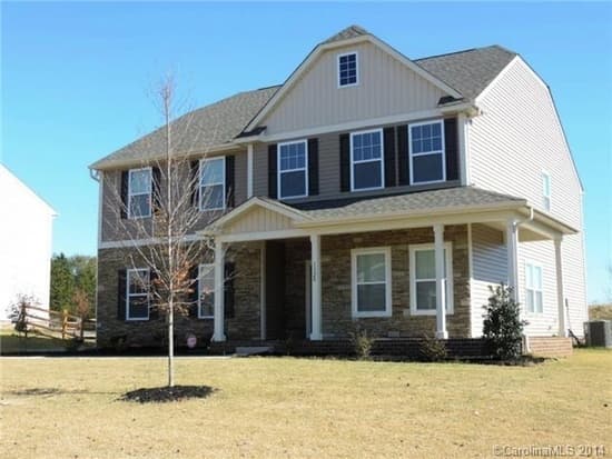 Shaw Avenue 1328 1 of 25