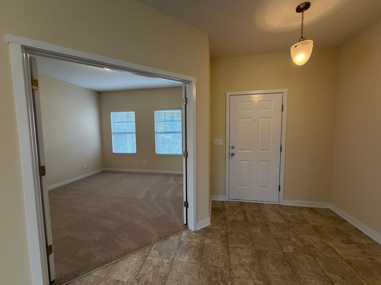 Shaw Avenue 1328 2 of 25