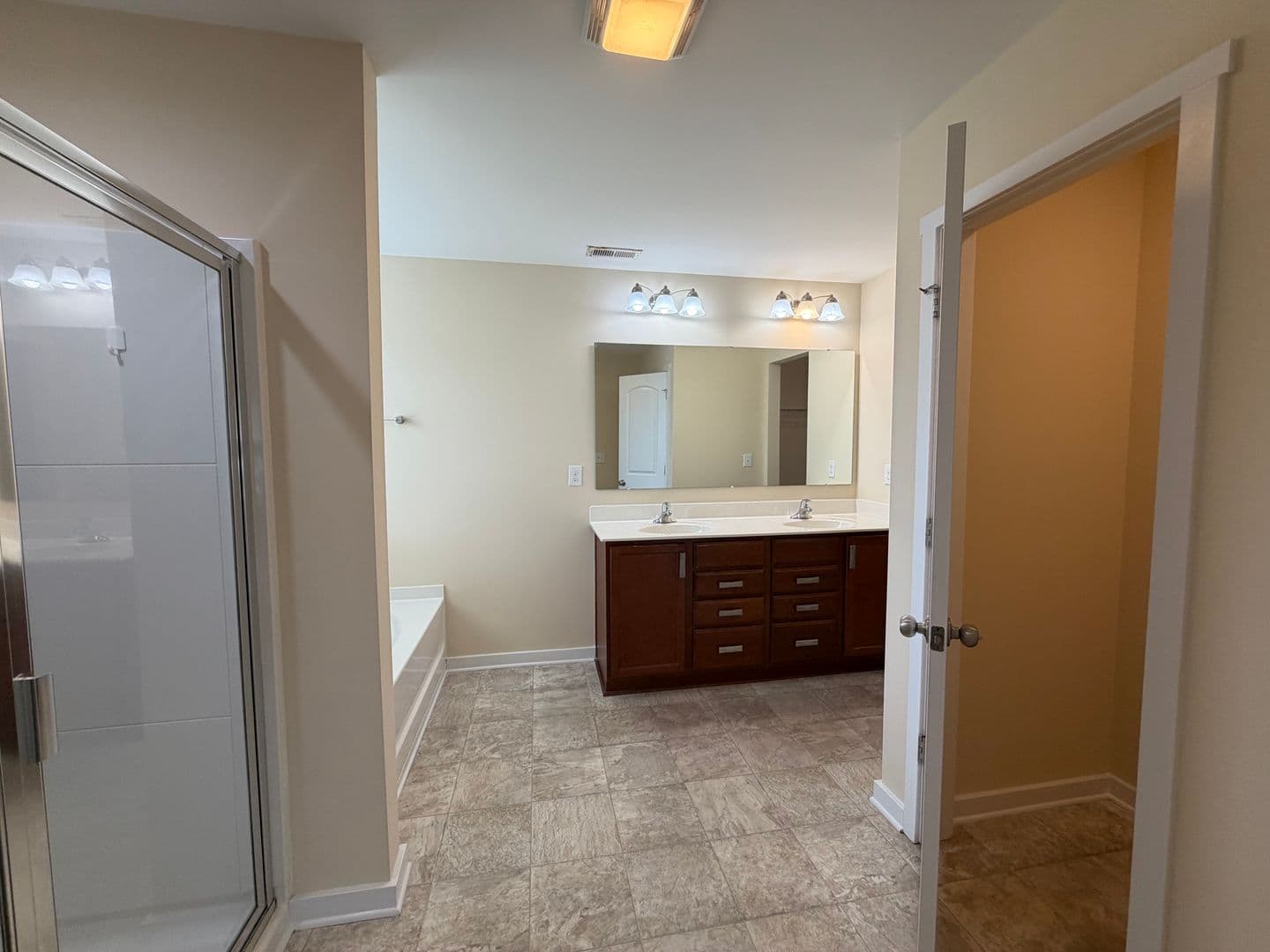 Shaw Avenue 1328 22 of 25