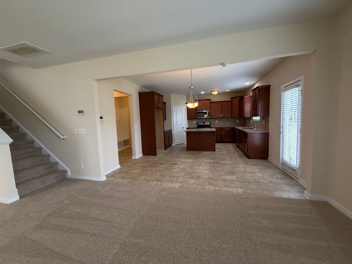 Shaw Avenue 1328 9 of 25