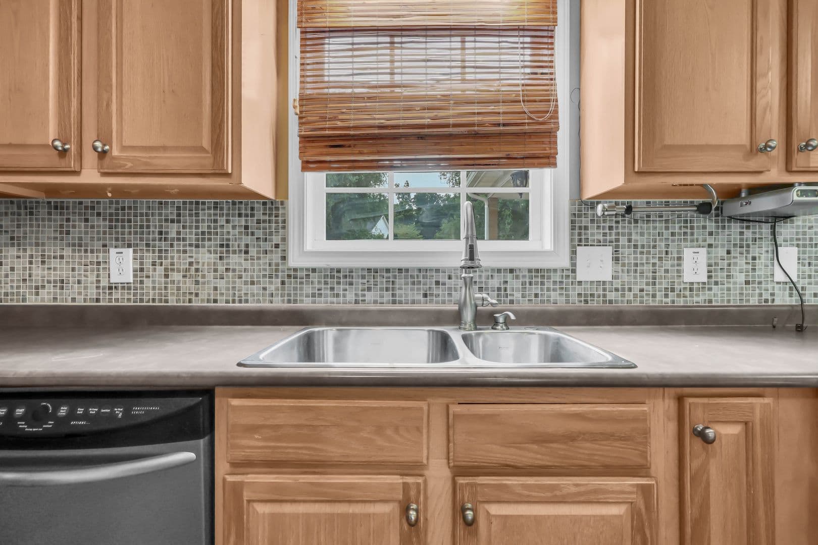 3332 Victoria Ct 22 of 45