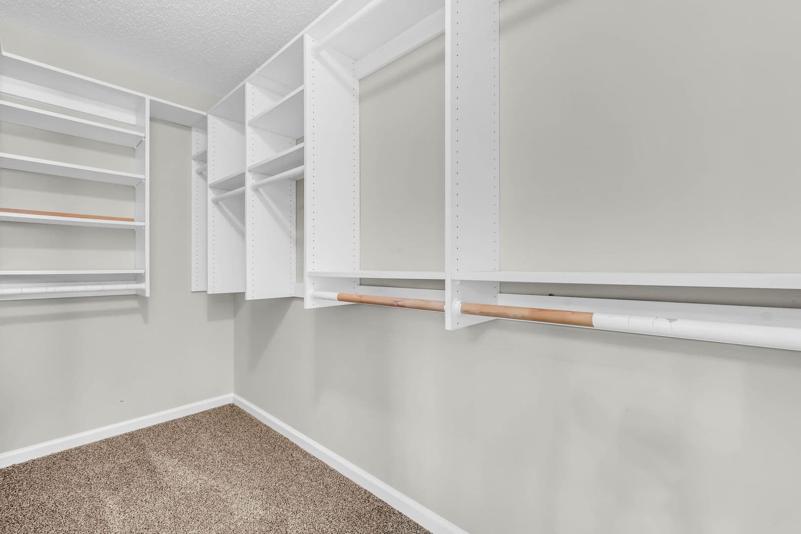 3332 Victoria Ct 37 of 45