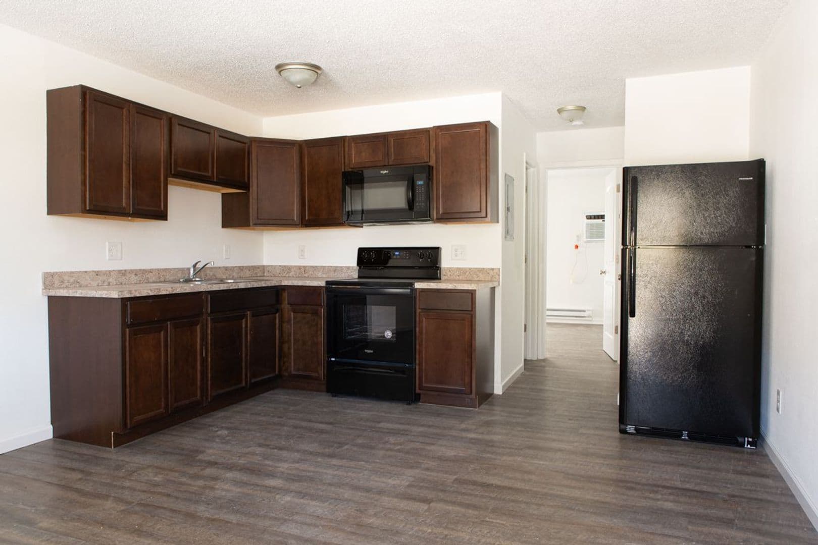 The Highland Apartments 7 of 11