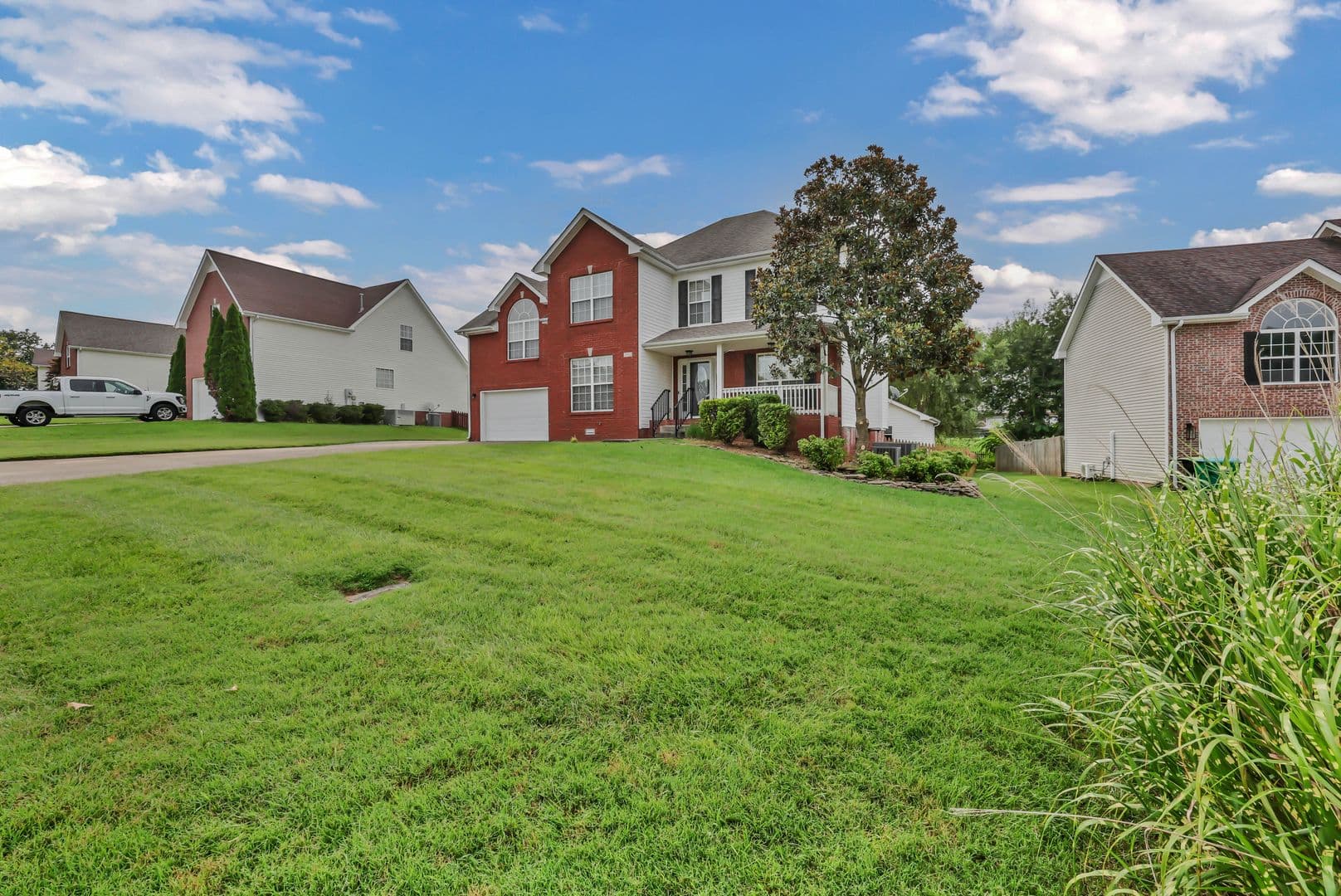 3332 Victoria Ct 5 of 45