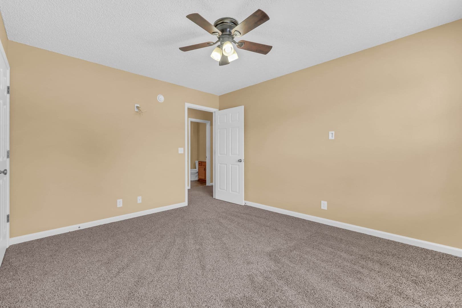 3332 Victoria Ct 28 of 45