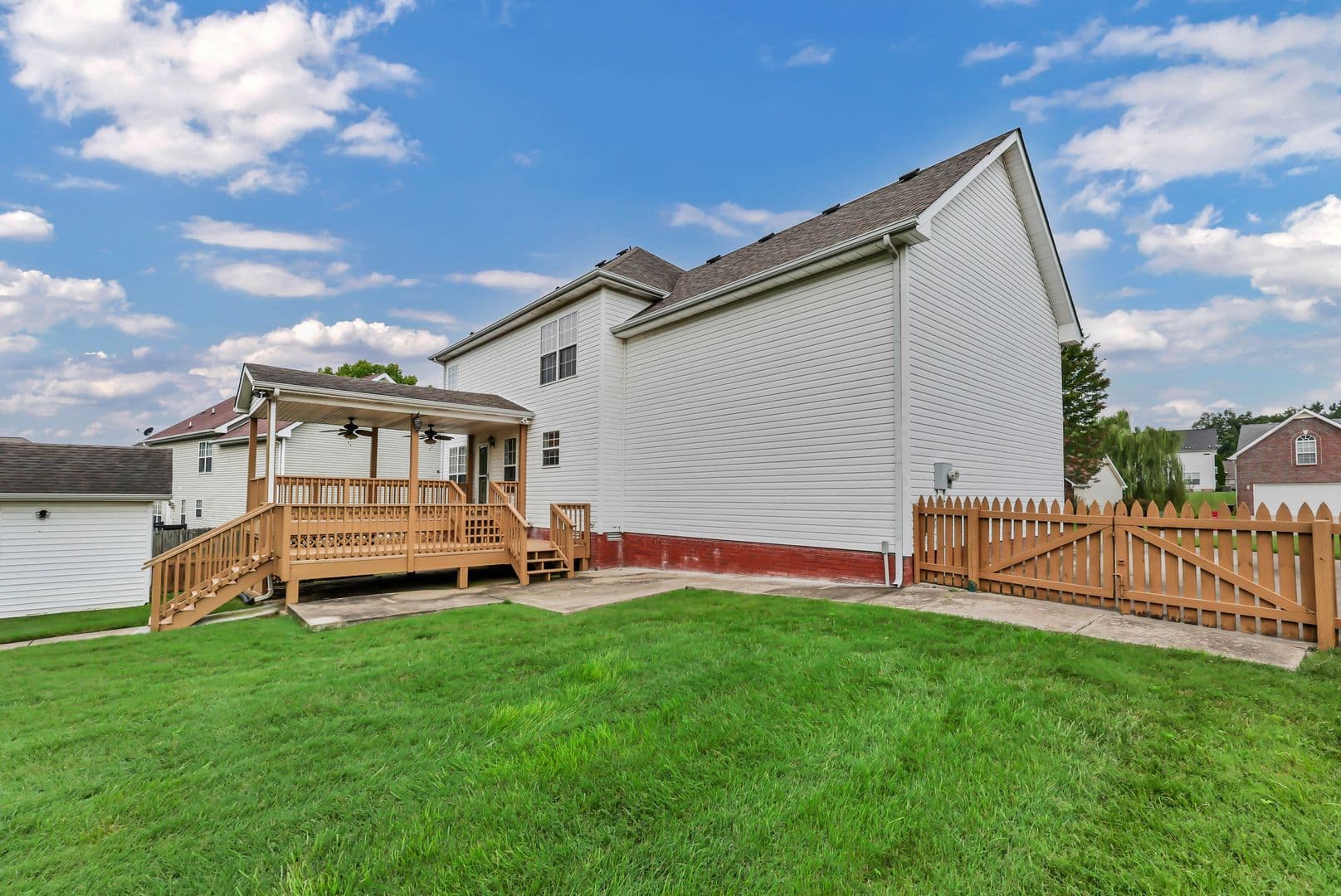 3332 Victoria Ct 39 of 45