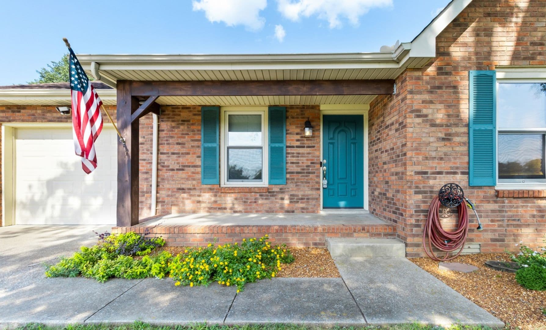 737 W Creek Drive 3 of 22