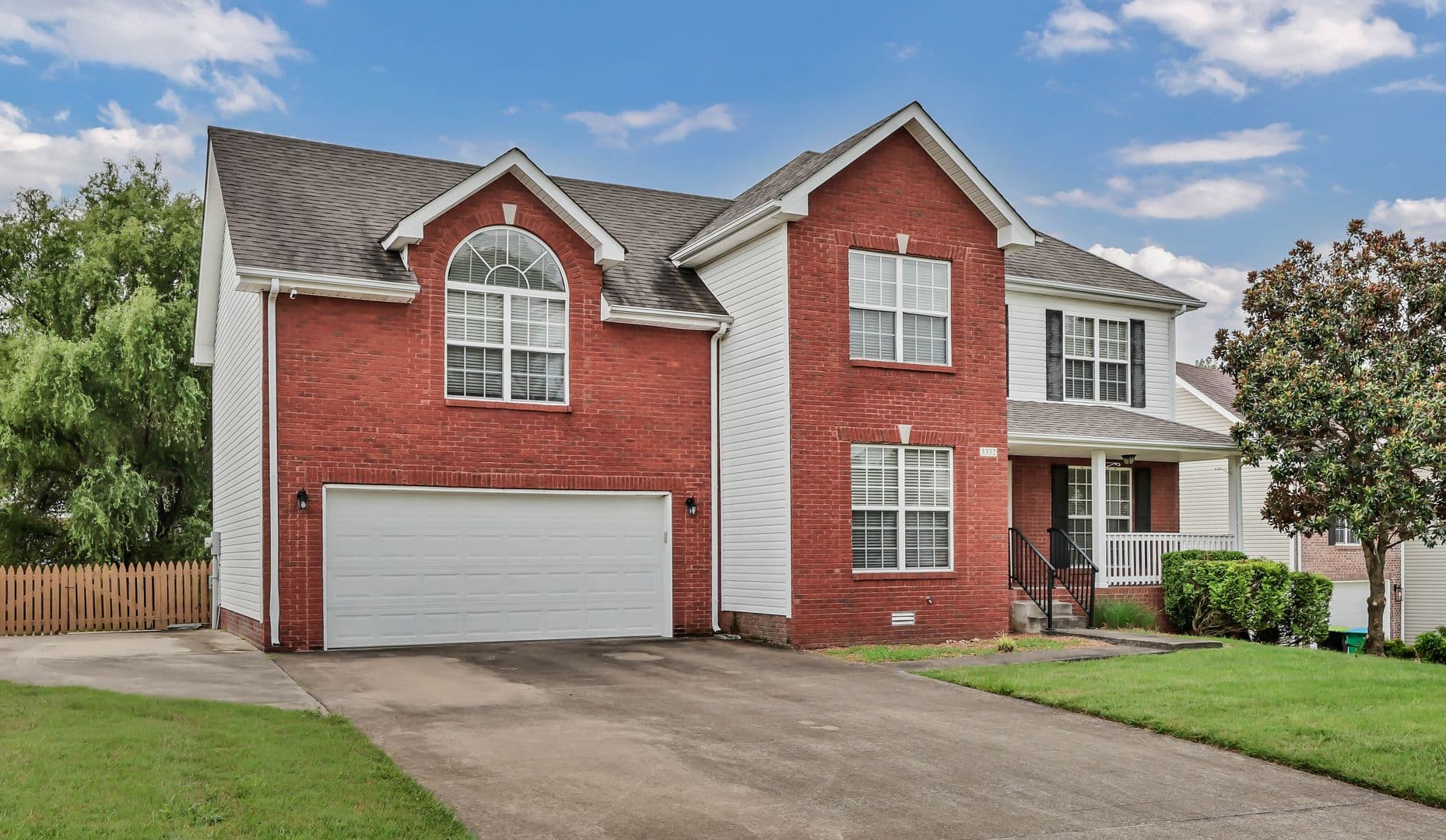 3332 Victoria Ct 3 of 45