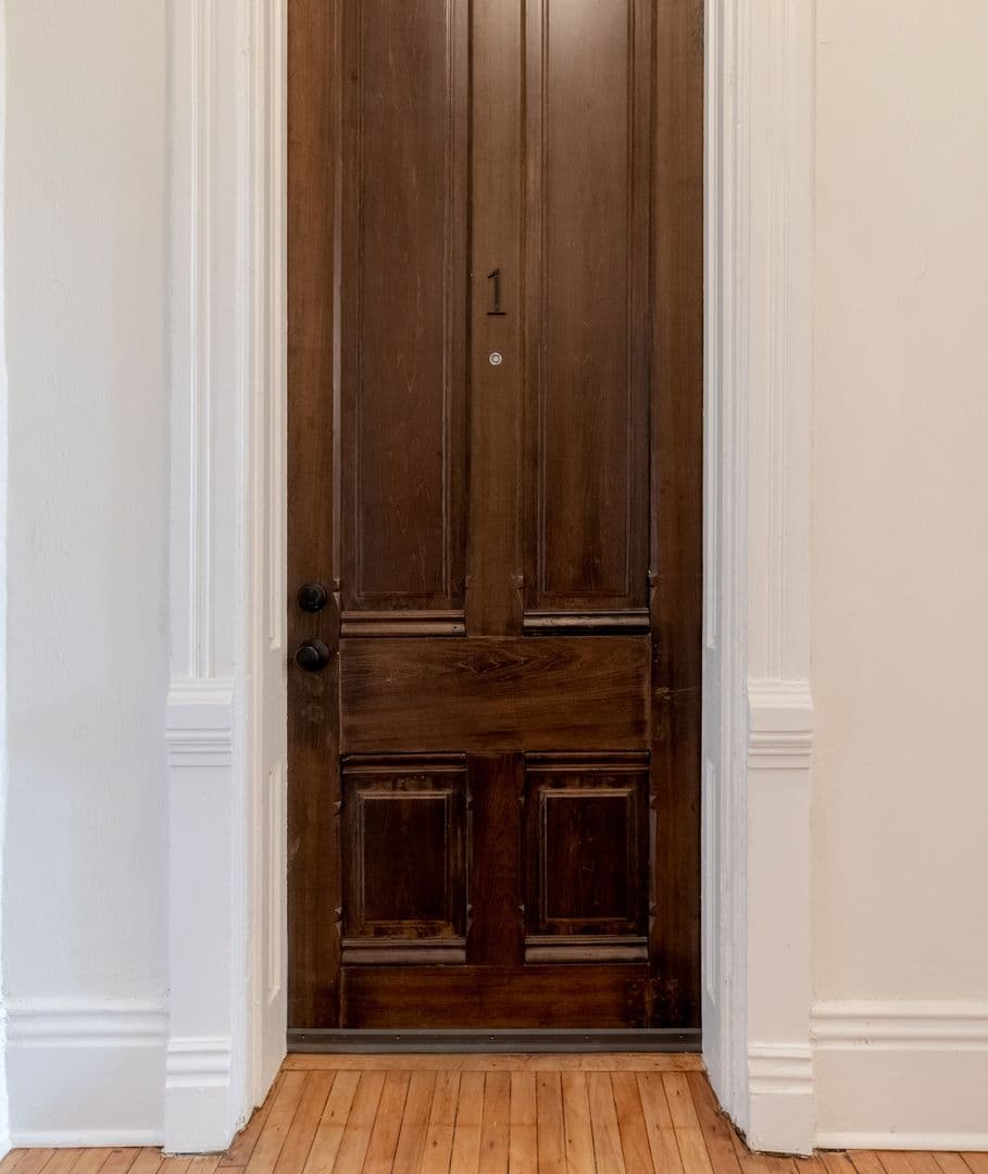 305 Main St 6 of 27
