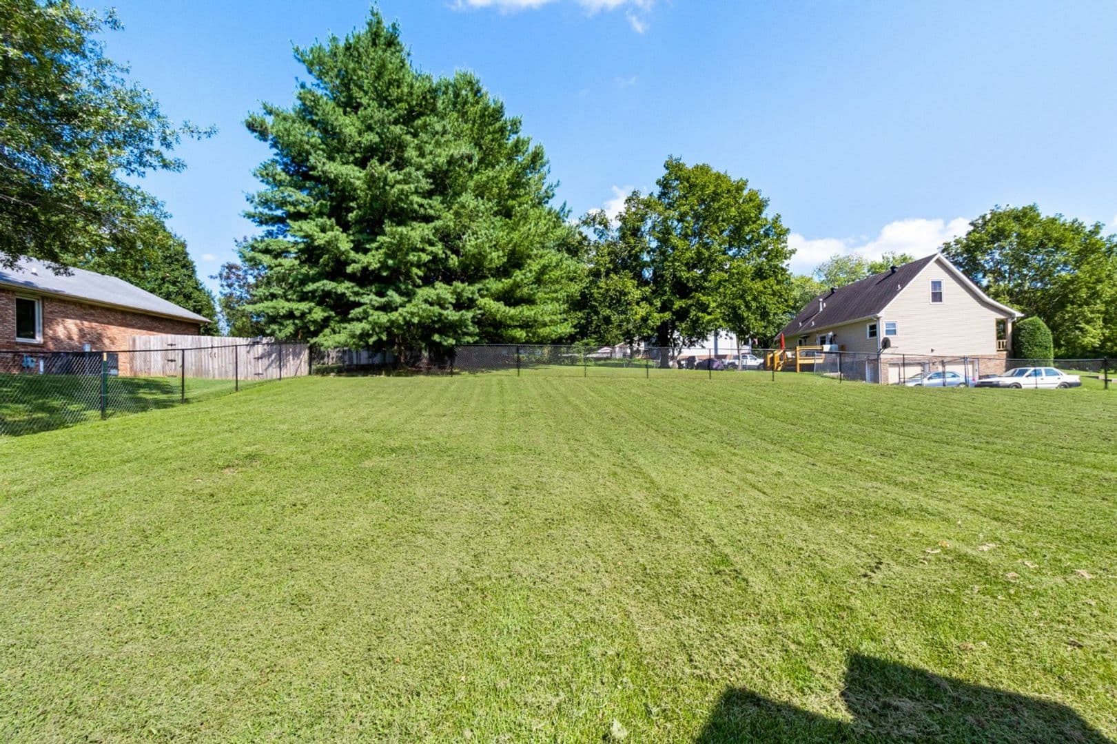 737 W Creek Drive 19 of 22