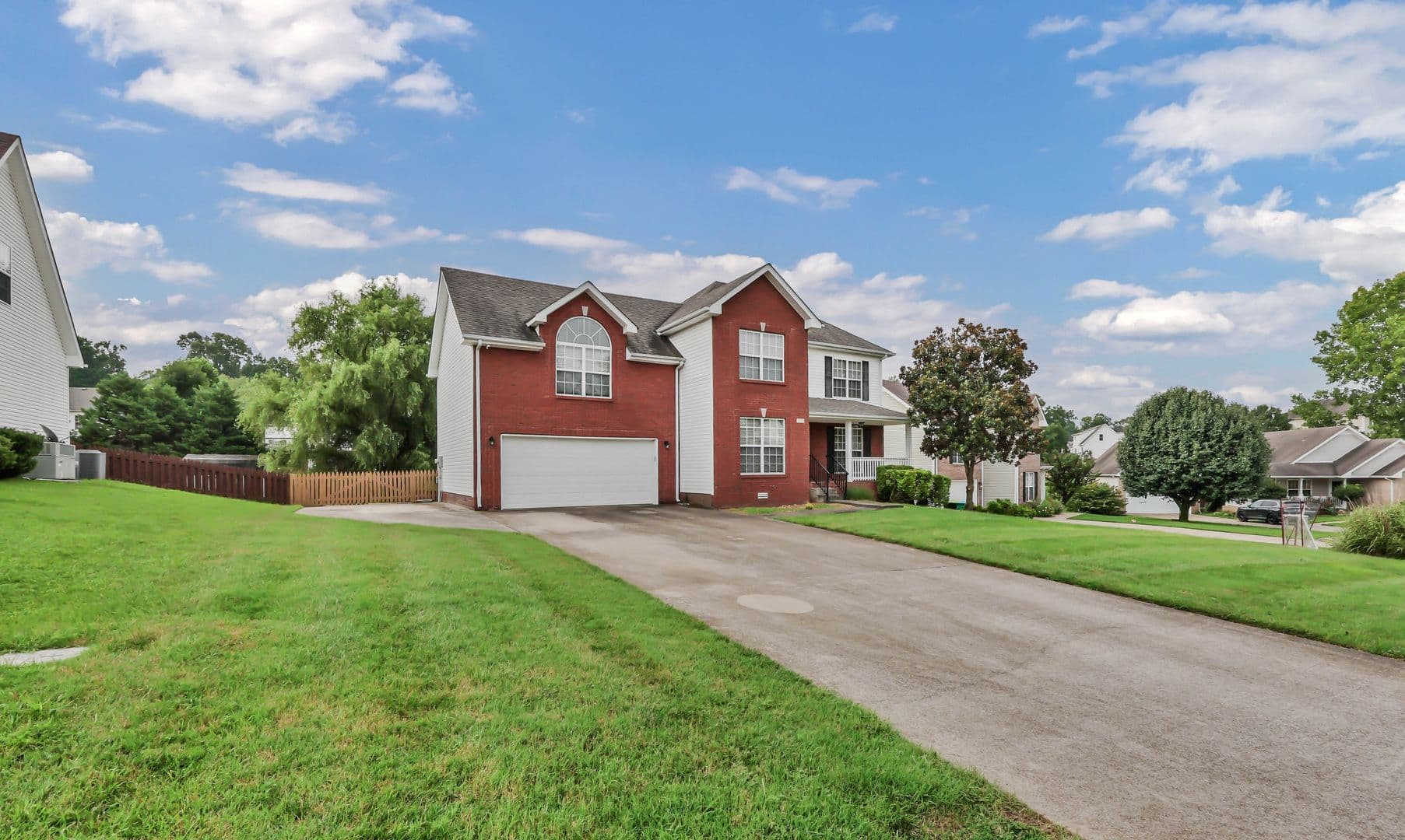 3332 Victoria Ct 4 of 45