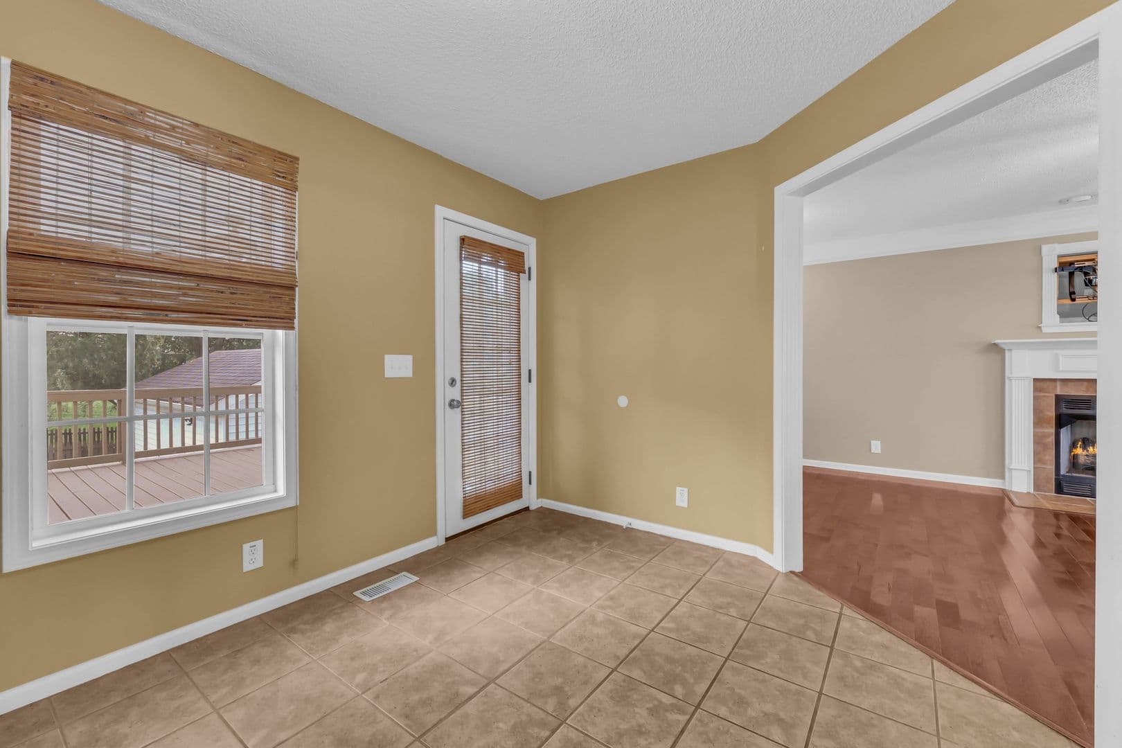 3332 Victoria Ct 17 of 45