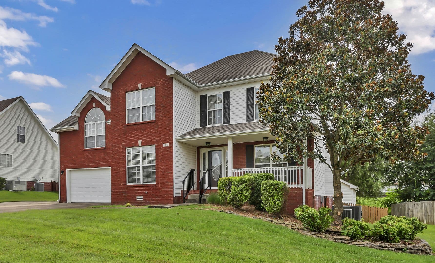 3332 Victoria Ct 2 of 45