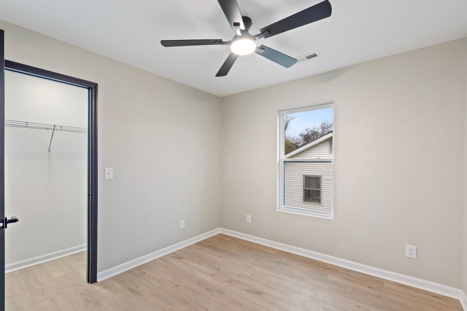 804 Martin Street 13 of 27