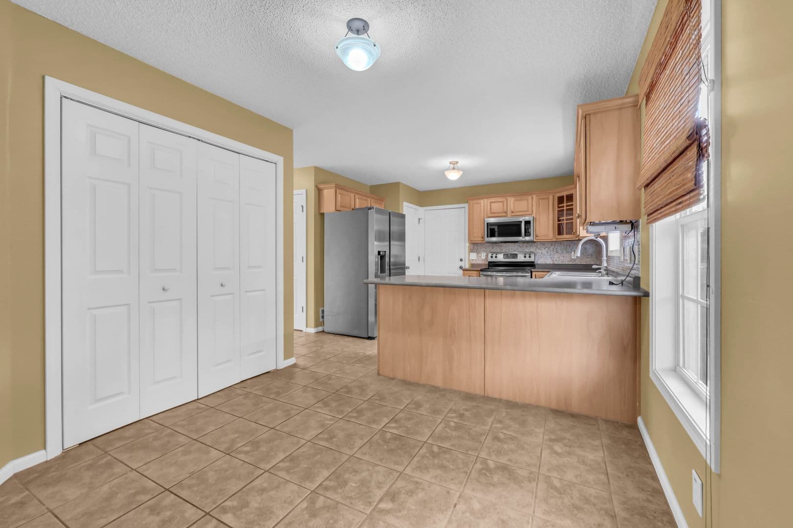 3332 Victoria Ct 18 of 45